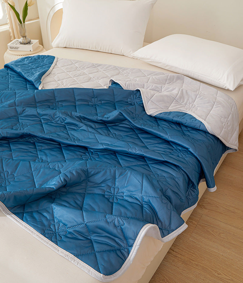 Cooling Comforter — Breathable Temperature-Regulating Blanket