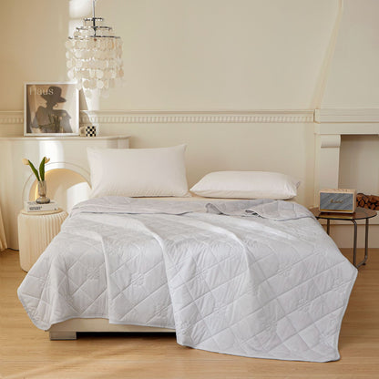 Cooling Comforter — Breathable Temperature-Regulating Blanket